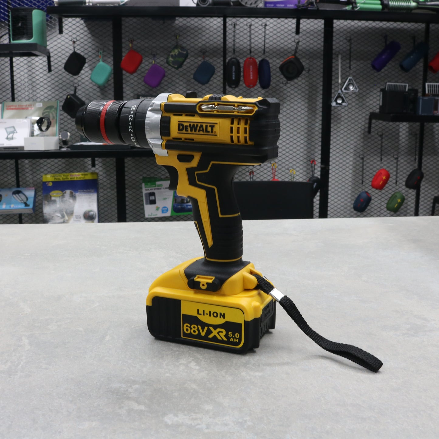 Taladro 68V DeWalt